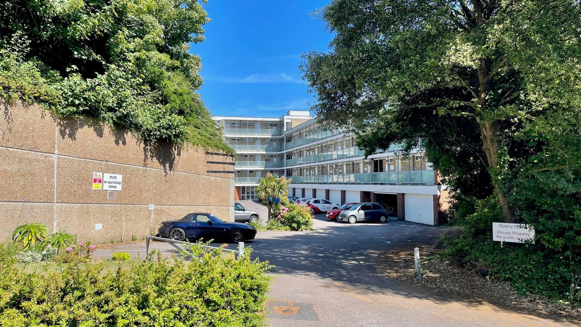 1 bed property in Quarry House, St Leonards